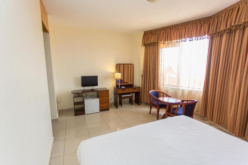 Civitas Hotel Кигали Екстериор снимка