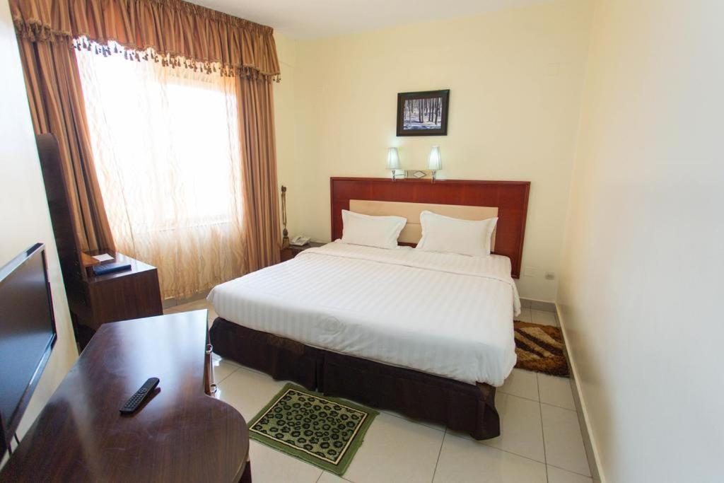 Civitas Hotel Кигали Екстериор снимка