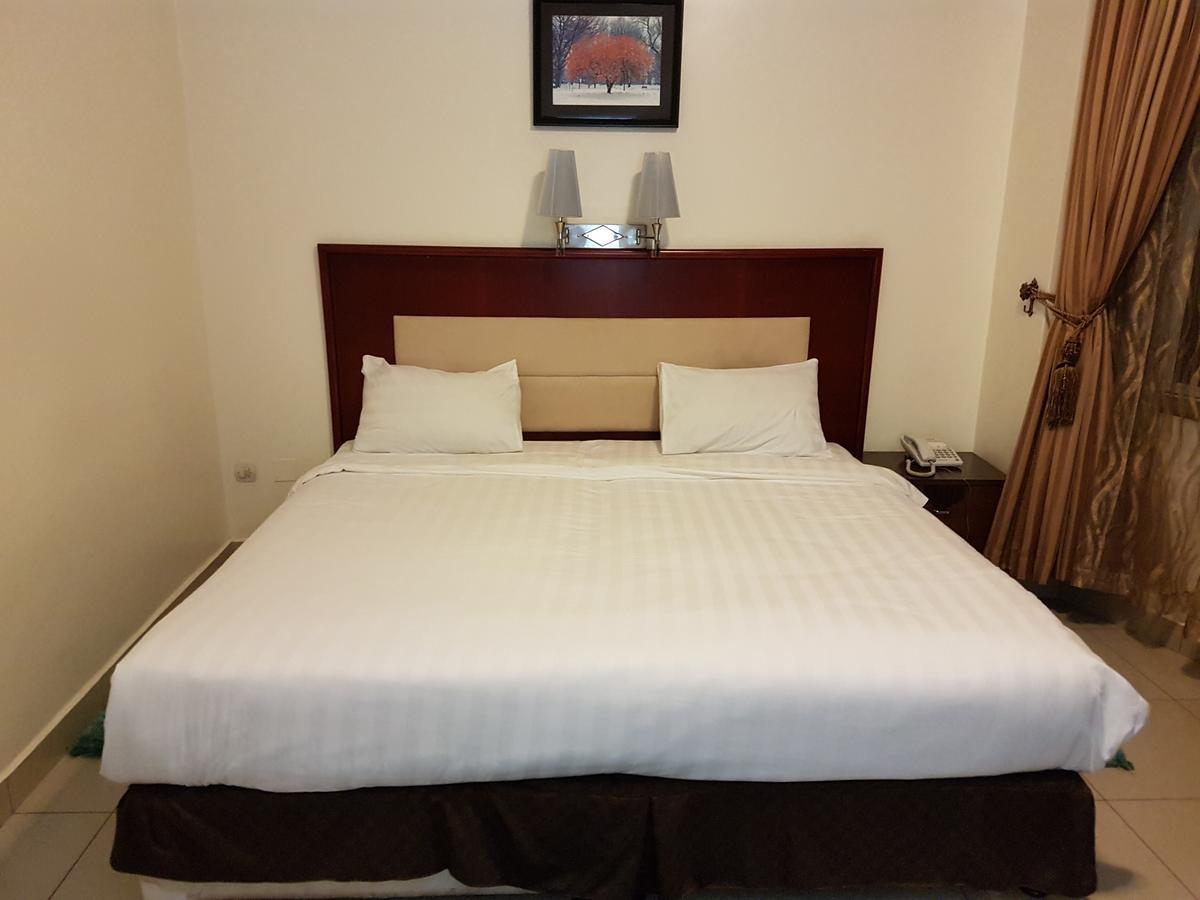 Civitas Hotel Кигали Екстериор снимка