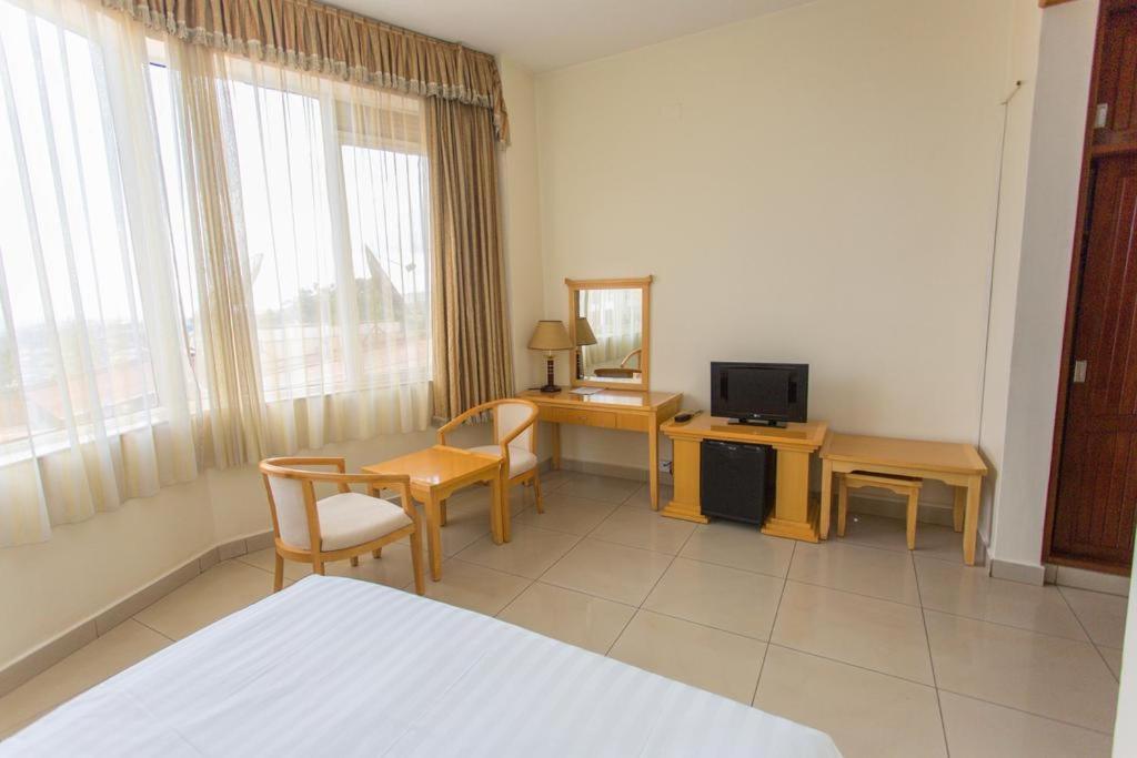 Civitas Hotel Кигали Екстериор снимка